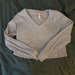 ALO Yoga Light Gray Ribbed V-Neck Top